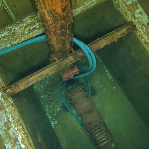 Sprinklertank-Inspektion: Betontank, 30 Jahre – Druckleitung Pumpensumpf Korrosion Tankinspektion