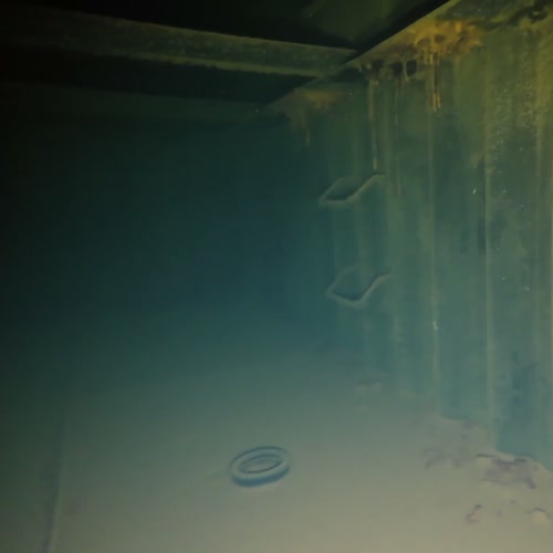 Sprinklertank-Inspektion: Stahltank, 20 Jahre – Boden Unterwasseraufnahme